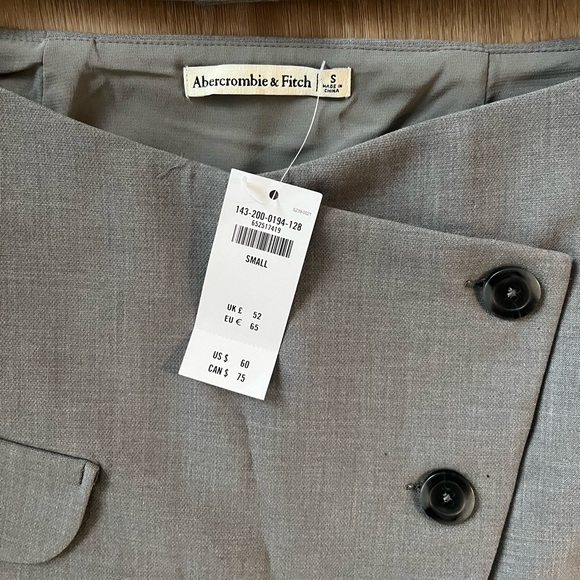 abercrombie set - Picture 3 of 4